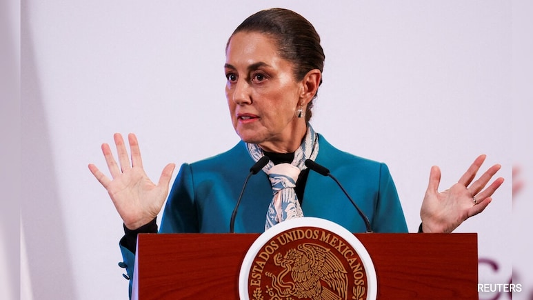 'If They Do This To Me': Man Gropes Mexican President, Tries To Kiss Her