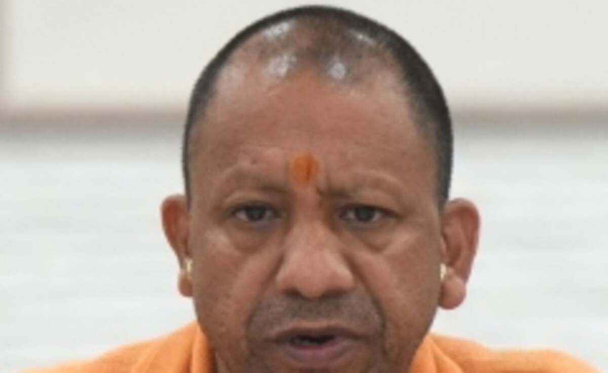 Lucknow Uttar Pradesh 26 май Главният министър на Утар Прадеш