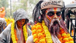 Prayagraj Mahakumbh 2025: अखाड़े के न&zwj;ियम तोड़ने पर साधु को म&zwj;िलती है भयानक सजा, ज&zwj;िसे सनुकर खड़े हो जाएंगे रोंगटे