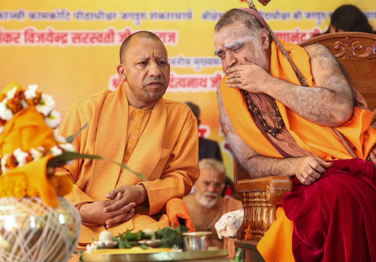 महाकुंभ 2025: सीएम योगी का बड़ा फैसला, श्रद्धालुओं की सेवा करने वालों को किया जाएगा सम्मानित