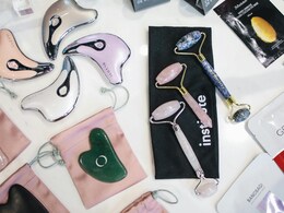 पार्लर जाने की नहीं होगी जरूरत, आप खुद ही दे पाएंगे अपनी Skin को शाइन, अगर ऐसी करेंगे Face Massager का इस्तेमाल पार्लर जाने की नहीं होगी जरूरत, आप खुद ही दे पाएंगे अपनी Skin को शाइन, अगर ऐसी करेंगे Face Massager का इस्तेमाल