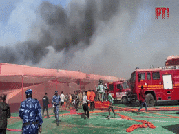 Fire Incident In Mahakumbh : महाकुंभ में एक बार फिर बड़ा हादसा, मेले में आग से 22 टेंट जलकर खाक Fire Incident In Mahakumbh : महाकुंभ में एक बार फिर बड़ा हादसा, मेले में आग से 22 टेंट जलकर खाक