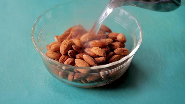 Soaked almonds are easier to digest compared to raw almonds