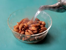 Here's Why You Need To Consume Soaked Almonds First Thing In The Morning Here's Why You Need To Consume Soaked Almonds First Thing In The Morning