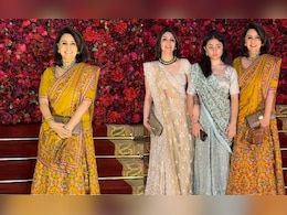Neetu Kapoor In A Radiant Yellow Abu Jani Sandeep Khosla Outfit Is Pure Ethnic Perfection Neetu Kapoor In A Radiant Yellow Abu Jani Sandeep Khosla Outfit Is Pure Ethnic Perfection