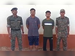 यहां से होती थी नक्सलियों को हथियारों की सप्लाई, चार शख्स करते थे मदद, हुआ भंडाफोड़ यहां से होती थी नक्सलियों को हथियारों की सप्लाई, चार शख्स करते थे मदद, हुआ भंडाफोड़