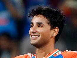 ICC T20I Ranking: अभिषेक शर्मा का जलवा, टी20ई. रैंकिंग में लगाई बड़ी छलांग, वरुण चक्रवर्ती ने भी मारी बाजी ICC T20I Ranking: अभिषेक शर्मा का जलवा, टी20ई. रैंकिंग में लगाई बड़ी छलांग, वरुण चक्रवर्ती ने भी मारी बाजी