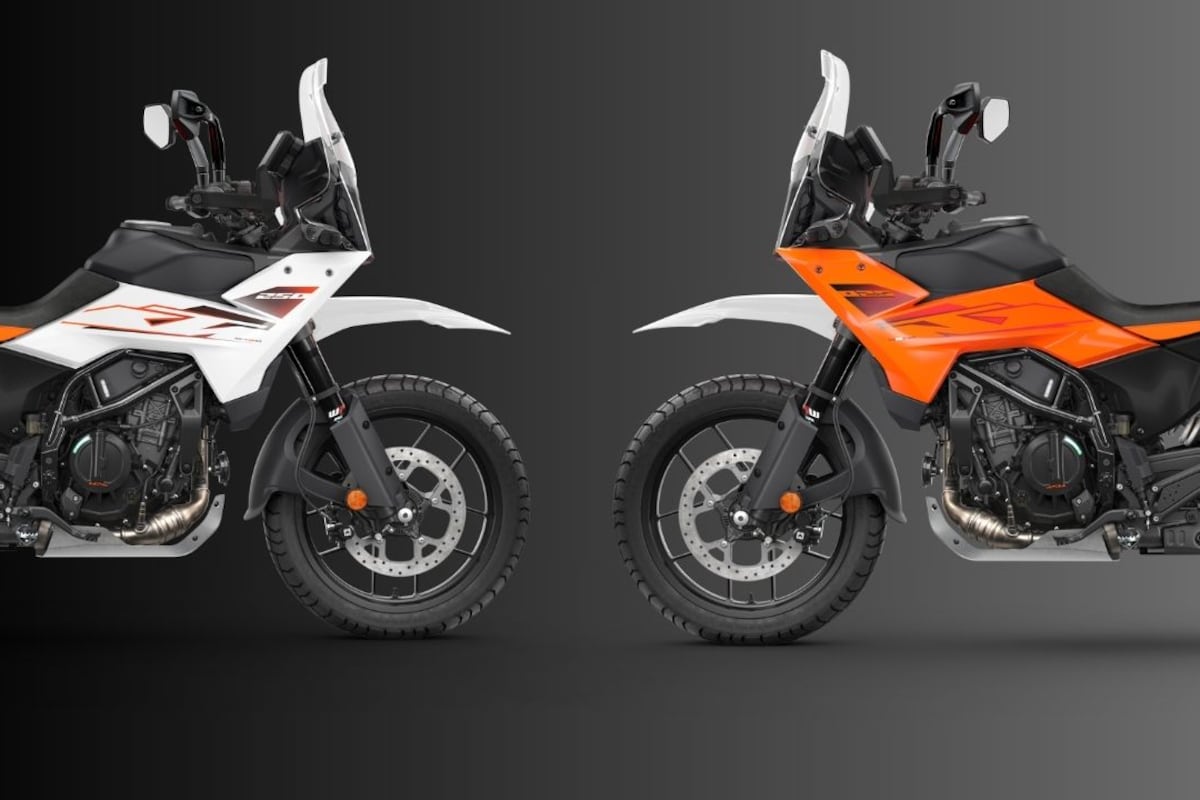 KTM 250 Adventure offers a ground clearance of 227 mm KTM 250 Adventure offers a ground clearance of 227 mm
