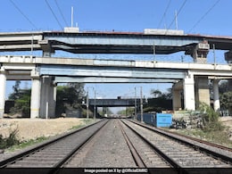 Delhi Metro Achieves New Height Record Of 28.37 Meters Near Haiderpur Badli Mor Delhi Metro Achieves New Height Record Of 28.37 Meters Near Haiderpur Badli Mor