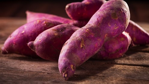 AIIMS-Trained Doctor Lists Foods That Can Help Reduce Cancer Risk