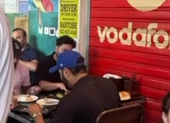 Watch: When In Dubai, Rohit Sharma And Kuldeep Yadav Relished This Street Food Watch: When In Dubai, Rohit Sharma And Kuldeep Yadav Relished This Street Food