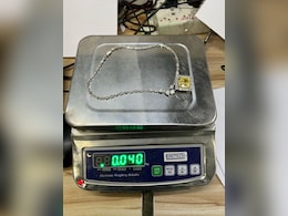 Man Arrested For Smuggling Rs 6 Crore Diamond Necklace At Delhi Airport Man Arrested For Smuggling Rs 6 Crore Diamond Necklace At Delhi Airport