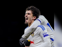 Leeds Close On Premier League Return Thanks To Late Pascal Struijk Double