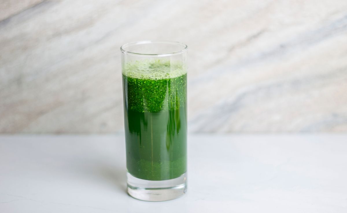 हफ्ते में सिर्फ 2 दिन पी लें पालक का जूस, फिर जो होगा वो उसकी कल्पना भी नहीं कर सकते आप