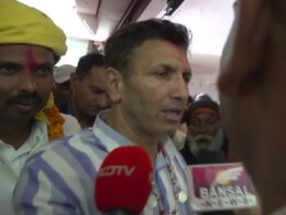 Jitu Patwari: राहुल गांधी के हिन्दू धर्म से बहिष्कार मामले पर जीतू पटवारी ने साधी चुप्पी, नहीं कर पाए मीडिया का सामना