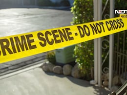 Jalna Crime: चौघांनी मिळून काटा काढला, भररस्त्यात तरुणाला संपवलं; जालन्यात खळबळ Jalna Crime: चौघांनी मिळून काटा काढला, भररस्त्यात तरुणाला संपवलं; जालन्यात खळबळ