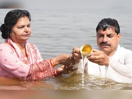 सीएम मोहन यादव ने संगम में लगाई डुबकी, मोदी-योगी का जताया आभार, महाकुंभ को लेकर कही ये बात सीएम मोहन यादव ने संगम में लगाई डुबकी, मोदी-योगी का जताया आभार, महाकुंभ को लेकर कही ये बात