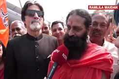 Amitabh Bachchan, Swami Ramdev Lookalikes At Delhi Oath Ceremony Amitabh Bachchan, Swami Ramdev Lookalikes At Delhi Oath Ceremony