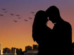 Everything You Need To About The New "Hibernation Relationship" Trend