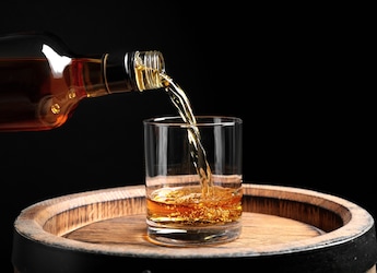 Indian Whisky Brands Win Big At World Whiskies Awards 2025 Indian Whisky Brands Win Big At World Whiskies Awards 2025