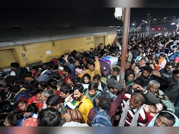 नई दिल्ली रेलवे स्टेशन पर प्रयागराज जाने के लिए जमा भीड़ में मची भगदड़, 15 की मौत नई दिल्ली रेलवे स्टेशन पर प्रयागराज जाने के लिए जमा भीड़ में मची भगदड़, 15 की मौत