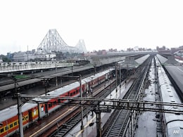 "3 Times Since...": Centre vs Trinamool Over Railway Budget For Bengal "3 Times Since...": Centre vs Trinamool Over Railway Budget For Bengal