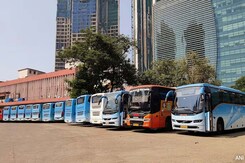Maharashtra Suspends Bus Services To Karnataka After Attack On Driver Maharashtra Suspends Bus Services To Karnataka After Attack On Driver