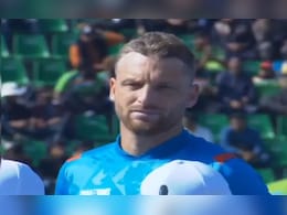 AUS vs ENG: पाकिस्तान की धरती पर बजा भारत का राष्ट्रगान, फिर हुई पड़ोसी देश की किरकिरी, देखें Video AUS vs ENG: पाकिस्तान की धरती पर बजा भारत का राष्ट्रगान, फिर हुई पड़ोसी देश की किरकिरी, देखें Video