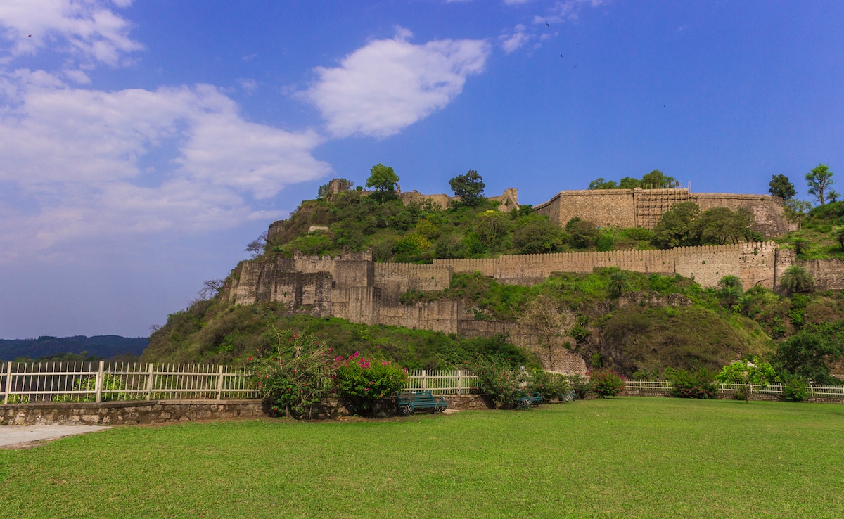 The imposing facade of Kangra Fort. Photo: iStock The imposing facade of Kangra Fort. Photo: iStock