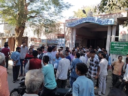 उदयपुर में चलती बस से सामने अचानक आया जानवर, बचाने की कोशिश में पलटी बस; 15 लोग अस्पताल में भर्ती