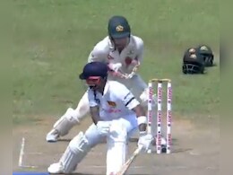 VIDEO: एलेक्स कैरी के बेईमानी से ऑस्ट्रेलिया को पहले टेस्ट में मिली जीत? कुसल मेंडिस के विकेट पर मचा बवाल VIDEO: एलेक्स कैरी के बेईमानी से ऑस्ट्रेलिया को पहले टेस्ट में मिली जीत? कुसल मेंडिस के विकेट पर मचा बवाल