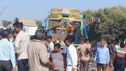 राजस्थान के सिरोही में बड़ा हादसा, ट्रक और ऑटो की टक्कर में 4 लोगों की मौत, 9 घायल