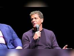 Director Nicholas Stoller On His Film <i>You're Cordially Invited</i>: "I Love Love Stories"