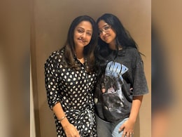 <i>Jab Never Have I Ever</i> Fame Maitreyi Ramakrishnan Met Her "Childhood Icon" Jyotika. See Pic <i>Jab Never Have I Ever</i> Fame Maitreyi Ramakrishnan Met Her "Childhood Icon" Jyotika. See Pic