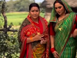 Rani Chatterjee: चुगलखोर बहुरिया की पहली झलक आई सामने, रानी चटर्जी का सेट से वीडियो हुआ वायरल Rani Chatterjee: चुगलखोर बहुरिया की पहली झलक आई सामने, रानी चटर्जी का सेट से वीडियो हुआ वायरल