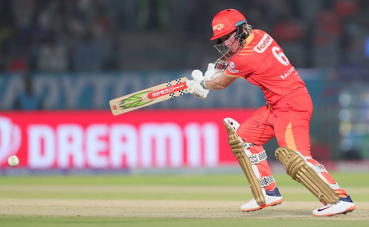 Gujarat Giants vs Royal Challengers Bengaluru Live Score, WPL 2025: Beth Mooney Departs After Equalling Meg Lanning’s WPL Record; GG In Control vs RCB