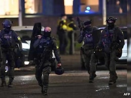 स्वीडन के स्कूल में फायरिंग, हमलावर समेत करीब 10 लोगों की मौत स्वीडन के स्कूल में फायरिंग, हमलावर समेत करीब 10 लोगों की मौत