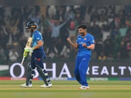 AFG vs ENG: अज़मतुल्लाह ओमरज़ाई ने रचा इतिहास, ऐसा महारिकॉर्ड बनाने वाले दुनिया के पहले खिलाड़ी बने AFG vs ENG: अज़मतुल्लाह ओमरज़ाई ने रचा इतिहास, ऐसा महारिकॉर्ड बनाने वाले दुनिया के पहले खिलाड़ी बने