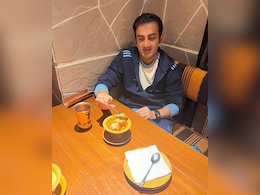 Gautam Gambhir's Gulab Jamun Outing In Dubai Sparks Reactions From Irfan Pathan And Yuvraj Singh Gautam Gambhir's Gulab Jamun Outing In Dubai Sparks Reactions From Irfan Pathan And Yuvraj Singh