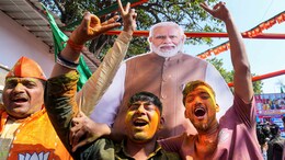 लखनऊ : दिल्ली और मिल्कीपुर में प्रचंड जीत पर बीजेपी ने मनाया जोरदार जश्न