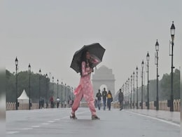 दिल्ली एनसीआर में बदला मौसम का मिजाज, कुछ हिस्सों में हुई हल्की बारिश दिल्ली एनसीआर में बदला मौसम का मिजाज, कुछ हिस्सों में हुई हल्की बारिश