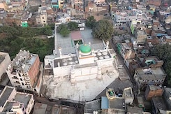 Sambhal Mosque Committee Trying To Encroach Upon Public Land: UP To Supreme Court Sambhal Mosque Committee Trying To Encroach Upon Public Land: UP To Supreme Court