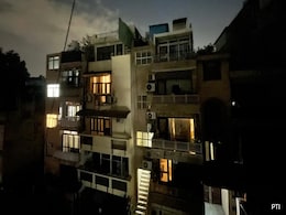 Video Shows Moment 4.0 Magnitude Earthquake Hit Delhi-NCR Video Shows Moment 4.0 Magnitude Earthquake Hit Delhi-NCR