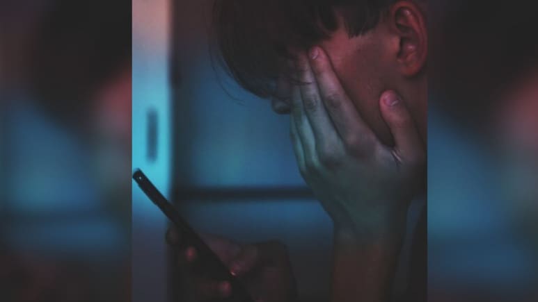 Pune News : 'तिला' भेटायला गेला अन् सर्वस्व गमावून बसला! पुण्यात Dating App च्या नावाखाली भयंकर प्रकार