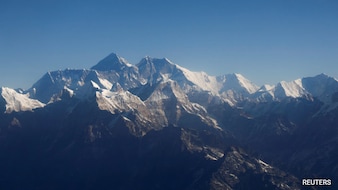 World's Tallest Mountain Filled With Garbage? Nepal Has 5-Year Clean-Up Plan