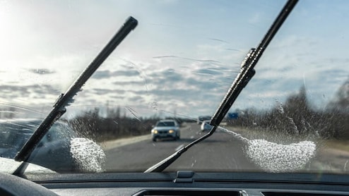 Passenger Vehicle Dispatches Rise 16% To 4.42 Lakh Units In March: SIAM