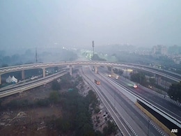 Dense Fog Blankets Delhi-NCR, Flight Ops Hit Dense Fog Blankets Delhi-NCR, Flight Ops Hit