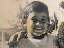 वो स्टार किड जो हीरो बनकर हुआ फेल, करिश्मा कपूर से होने वाली थी शादी, आज 49 की उम्र में भी है सिंगल वो स्टार किड जो हीरो बनकर हुआ फेल, करिश्मा कपूर से होने वाली थी शादी, आज 49 की उम्र में भी है सिंगल