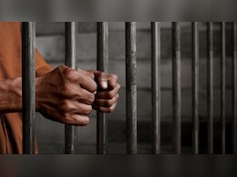 पापा ने किया संपत्ति से बेदखल तो बेटे ने अपने ही घर में की करोड़ों की चोरी, कहा-  सबक सिखाना था