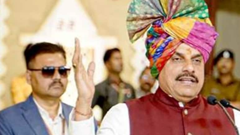 सीएम मोहन का बड़ा ऐलान,  200 KM पर हवाई अड्डा और 150 KM पर बनेगी हवाई पट्टी, स्टेडियम भी होगा